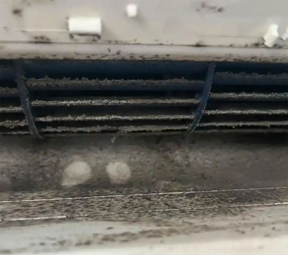 连云港市空调吹的风有股烧焦味是怎么回事